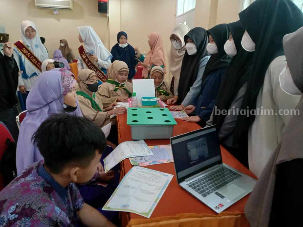 SMP Al Falah Deltasari Sidoarjo