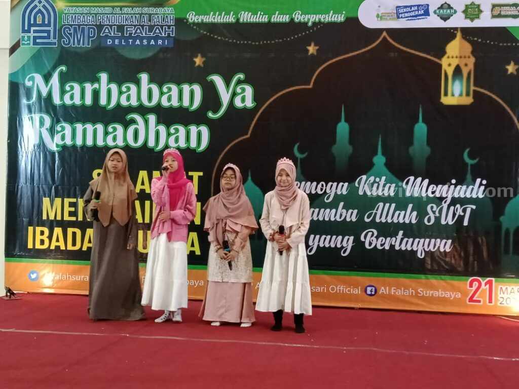 SMP Al Falah Deltasari Gelar Pawai dan Tausiyah Sambut Ramadhan Menyambut datangnya bulan suci Ramadhan 1444 Hijriyah, SMP Al Falah Deltasari Sidoarjo mengadakan serangkaian kegiatan yang bertajuk Marhaban Ya Ramadhan.
