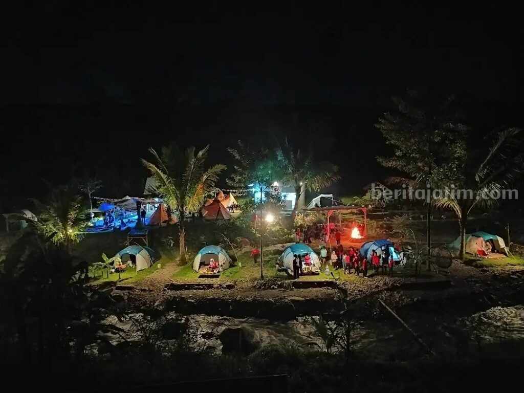 Kaleenata Family Camp Blitar yang Sejuk dan Alami Suasana Kaleenata Family Camp Blitar yang sejuk dan alami.