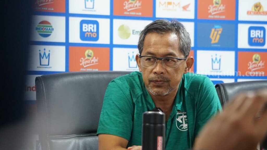 Jelang Lawan Persib, Pemain Persebaya Istirahat Lebih Panjang Aji Santoso, Pelatih Persebaya Surabaya