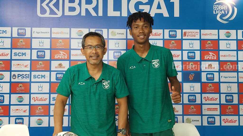 Persebaya Ingin Akhiri Tren Negatif saat Lawan Persib Konferensi pers Aji Santoso dan Alta Ballah sebelum melawan Persib Bandung, Minggu (12 /3/2023).