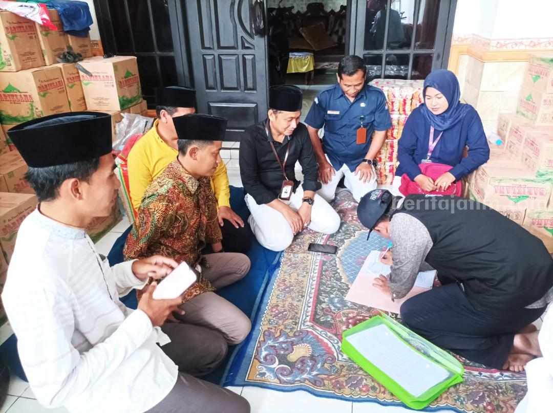 KPU Sumenep mendampingi Pantarlih melakukan coklit