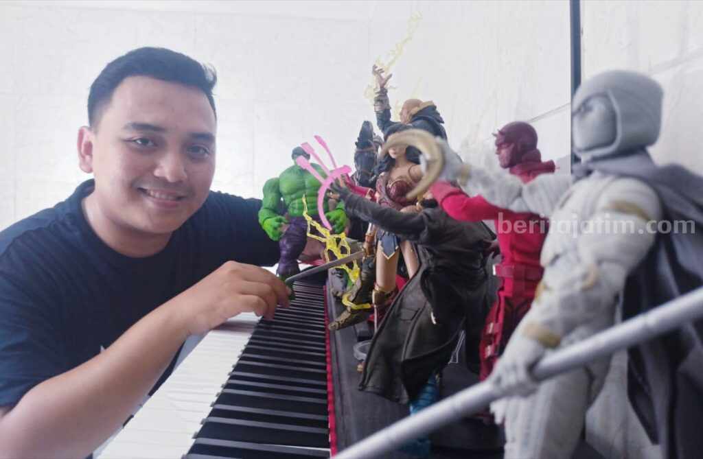 Hasil karya Bimantara pamerkan patung mainan berbagai macam tokoh film