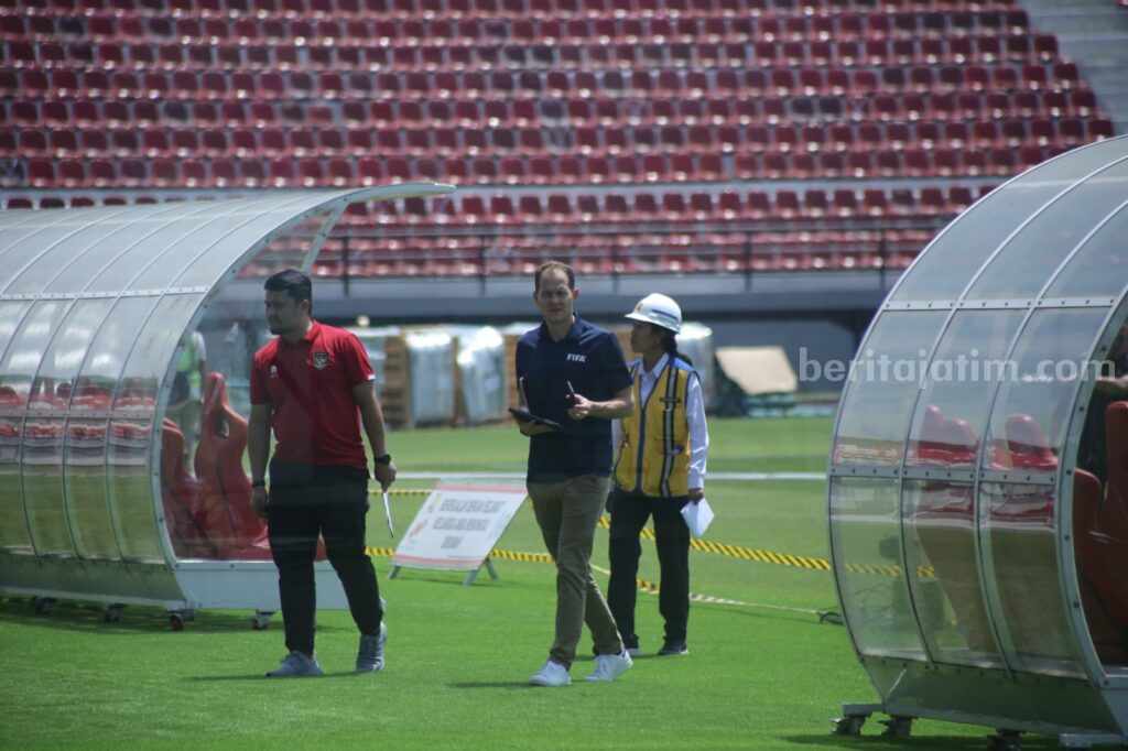 Tim dokumentasi Local Organizing Comittee Piala Dunia U20 Indonesia 2023