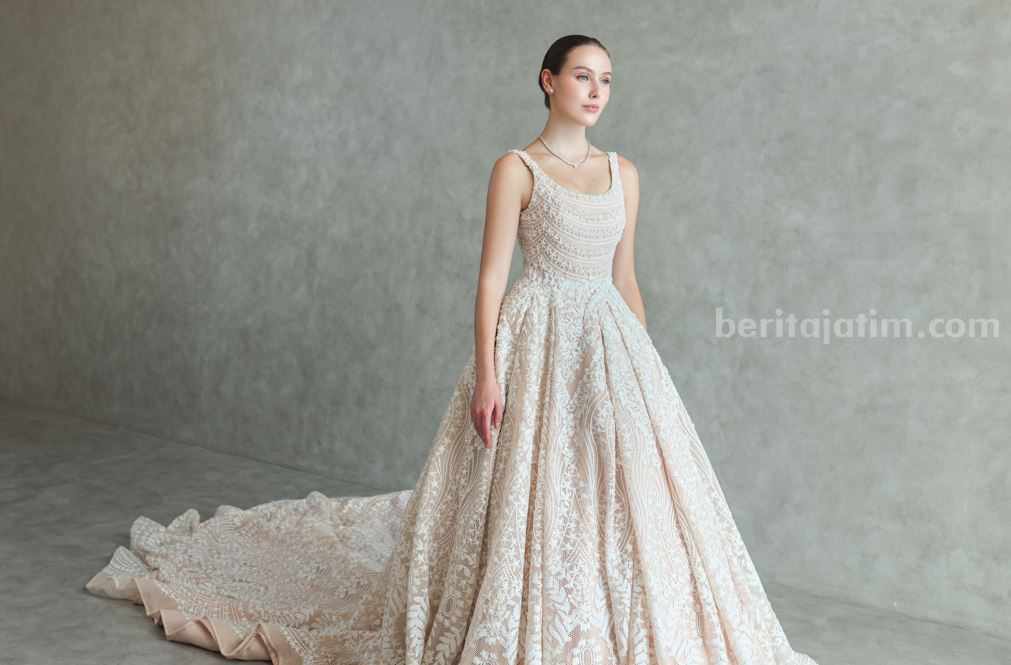 Contoh koleksi wedding gown lain milik Natalia Soetjipto.