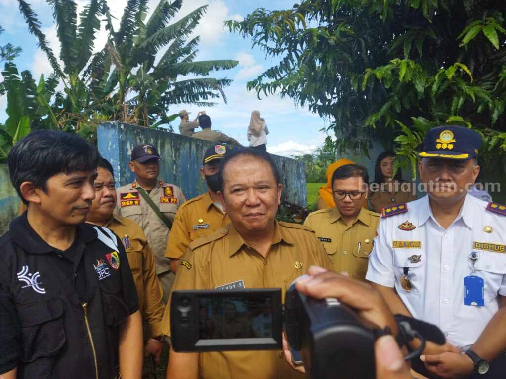 Bupati Jember Hendy Siswanto