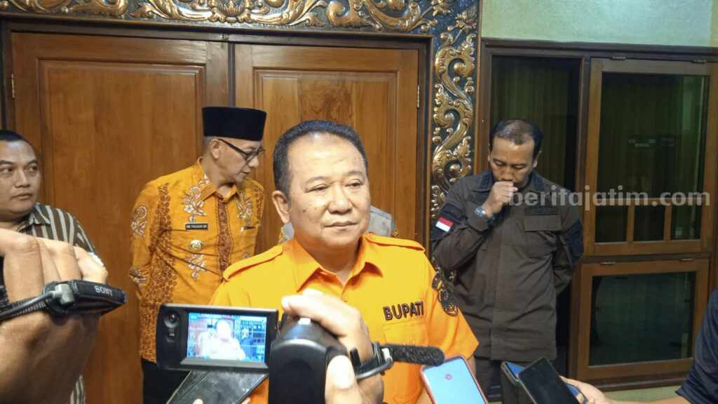 Bupati Jember Hendy Siswanto