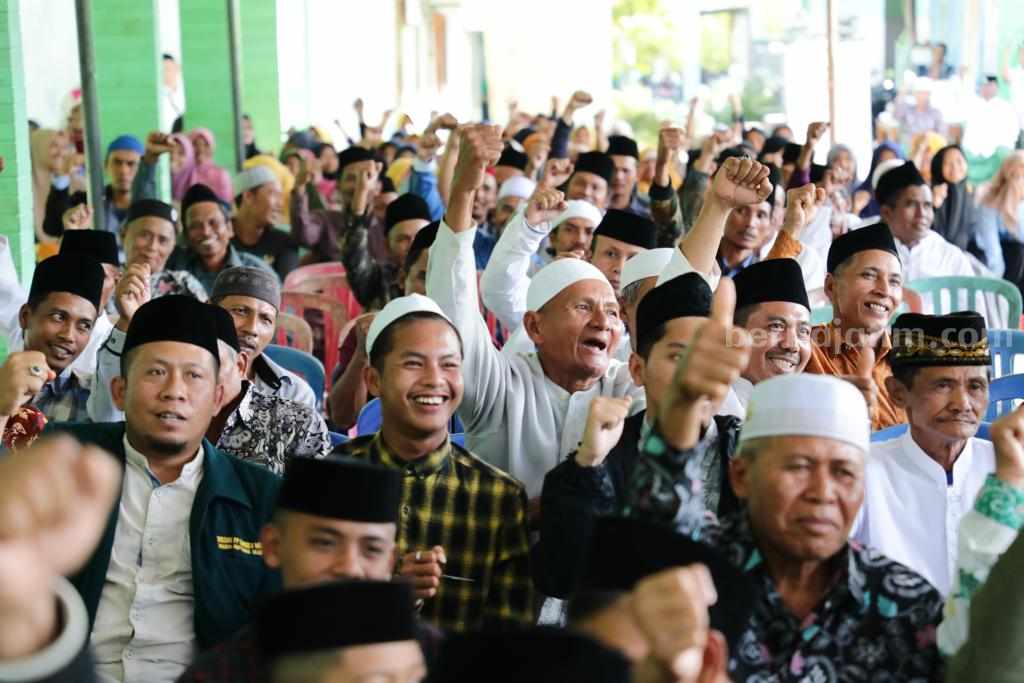 Pendukung Ganjar Adakan Fogging di Ponpes Nurul Hidayah Pendukung Ganjar Pranowo adakan fogging