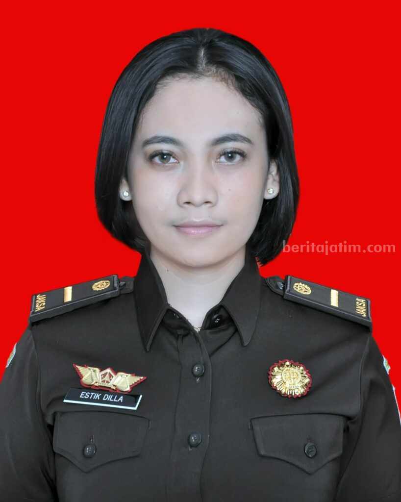 Estik Dilla Rahmawati