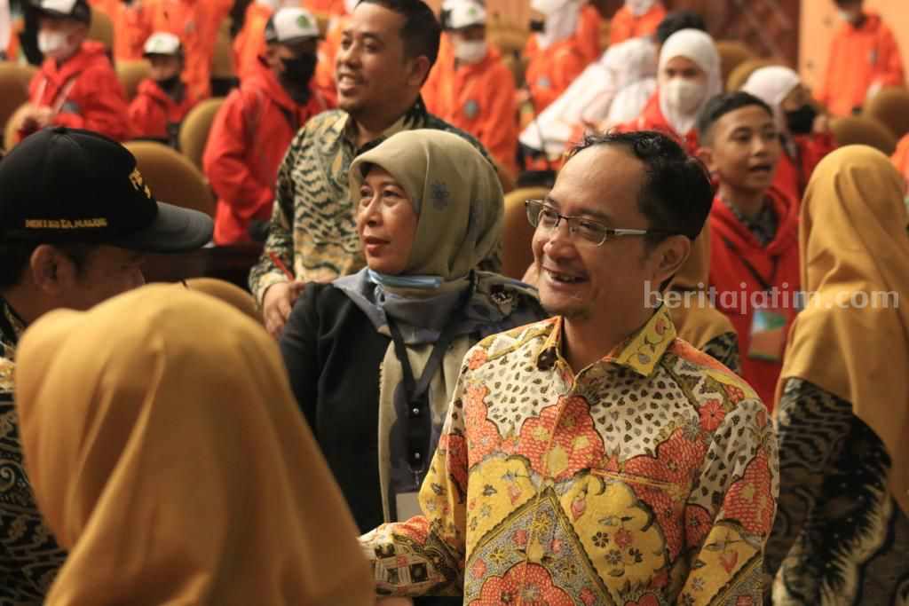 Cak Udin Berharap Siswa MIN 1 Kota Malang Jadi Penerus Bangsa Cak Udin saat menerima kunjungan siswa-siswi MIN 1 Kota Malang (Foto: Istimewa)