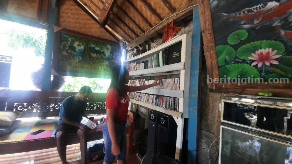 Mahasiswa Politeknik Christo Re Maumere NTT Belajar Kelola Wisata di Blitar