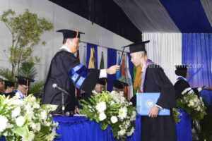 Wisudawan ITN Malang dikukuhkan oleh Rektor (Foto: Humas ITN)