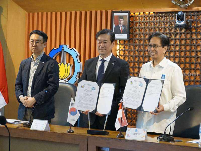 ITS Surabaya Perluas Kolaborasi Bidang Kemaritiman dan Industri ITS Surabaya dan MNU Korea Selatan menandatangani MoU kerja sama bidang industri, elektronika, dan teknologi informasi