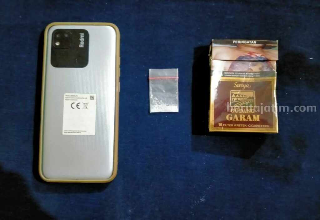 Barang bukti sabu milik tsk AS (foto : Humas Polres Sumenep)