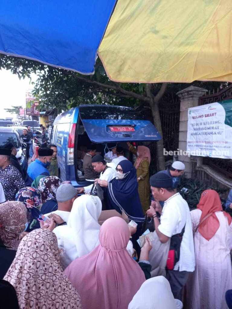 Pemkab Malang Gelar Pasar Murah Ramadhan Setiap Pekan Pemkab Malang menggelar Operasi Pasar Murah Ramadhan 2023.