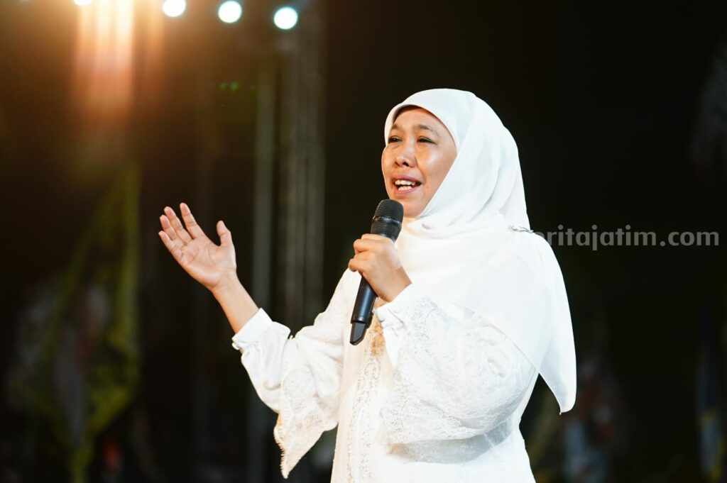 Gubernur Khofifah