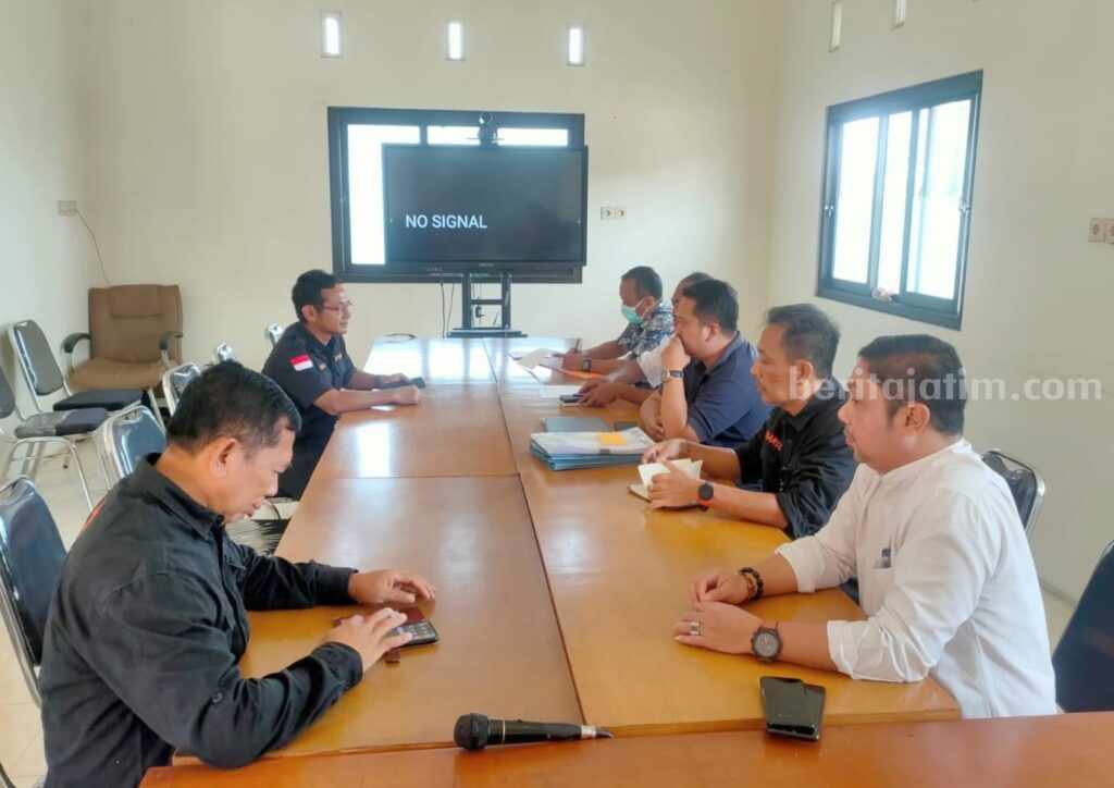 BPBD Kabupaten Malang Janji Stimulan Bantuan Korban Gempa Diberikan Bertahap Kalaksa BPBD Kabupaten Malang, Moh. Nur Fuad Fauzi, di kantornya, Jumat (24/3/2023). BPBD merespon keresahan sejumlah warga Desa Sumbertangkil atas belum cairnya bantuan stimulan gempabumi.