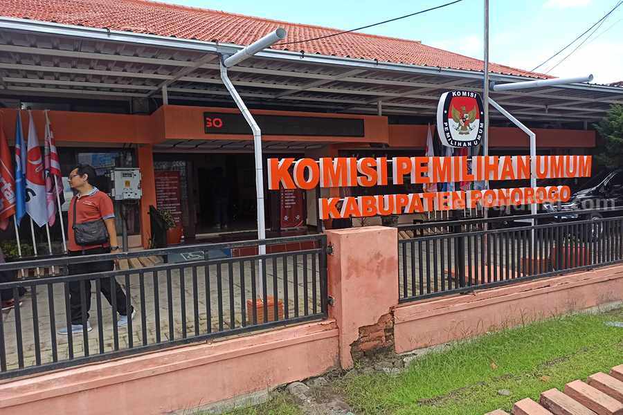 Kantor KPU Ponorogo. (Foto/Endra Dwiono)