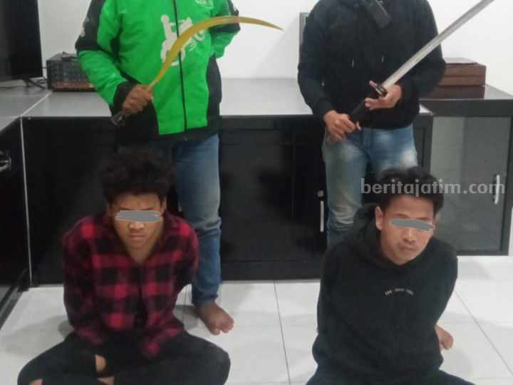 Dua Anggota Gangster Surabaya Keok Ditangkap Polisi Pelaku tawuran ditangkap di Jalan Darmo