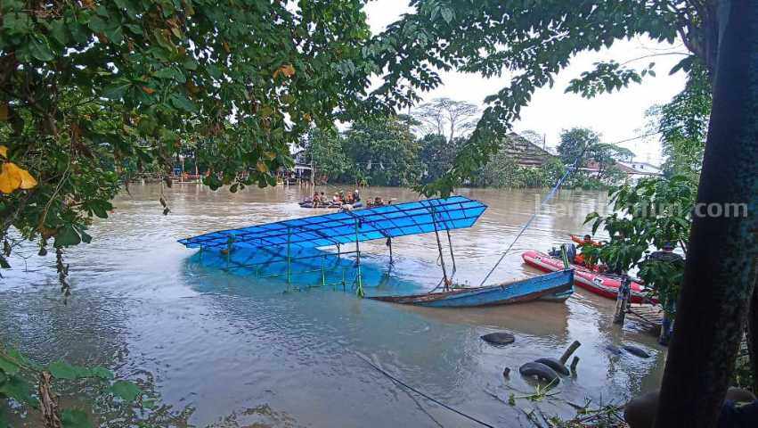 Kapal Tambang Tenggelam di Karang Pilang, Ini Cerita Korban Selamat Kapal Tambang tenggelam di sungai Karang Pilang