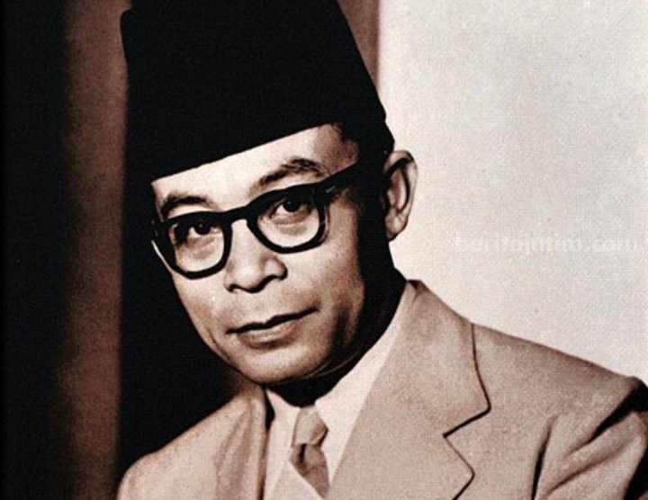 Mengenang 43 Tahun Kepergian Mohammad Hatta, Ini Biografinya Potret Mohammad Hatta. (Sumber foto: Wikipedia)