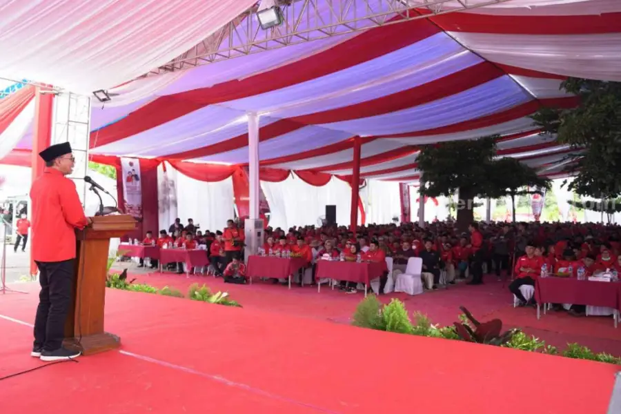 PDIP Jawa Timur Konsolidasi Akbar di Pasar Bedrek Tuban PDIP Jatim