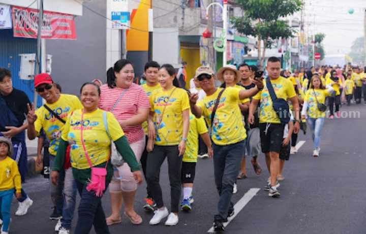 UFO Electronics Buka Gerai Express Di Nganjuk Dengan Fun Walk