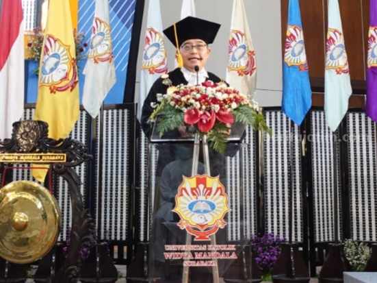 UKWM Surabaya Dorong Lulusan Beri Kontribusi Kreatif dan Inovatif Rektor UKWMS