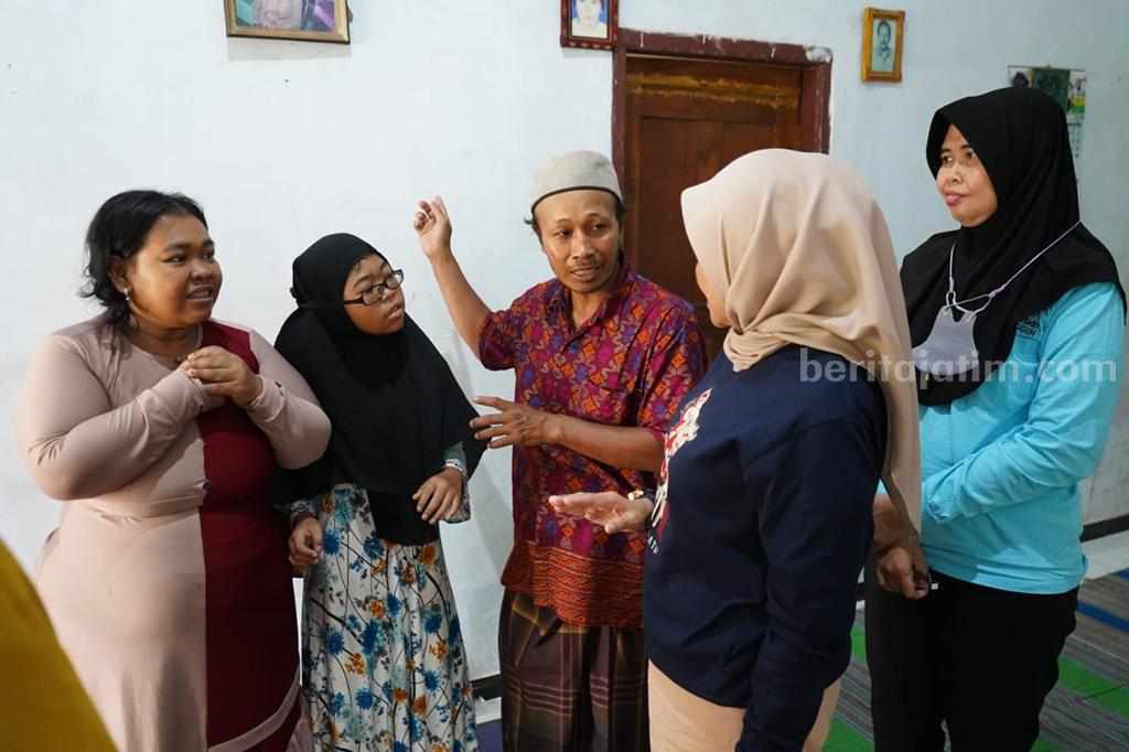 Keluarga Korban Hanyut di Kediri dapat Trauma Healing WhatsApp Image 2023-03-31 at 20.32.32_11zon