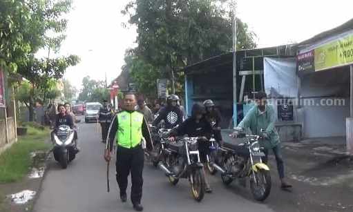Polisi mengamankan sejumlah pembalap liar di Mojoagung Jombang