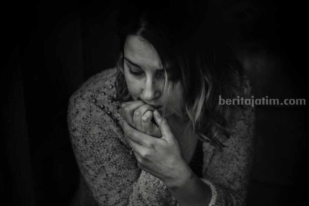 Ilustrasi gangguan bipolar. (Sumber foto: Kat Smith/pexels.com)