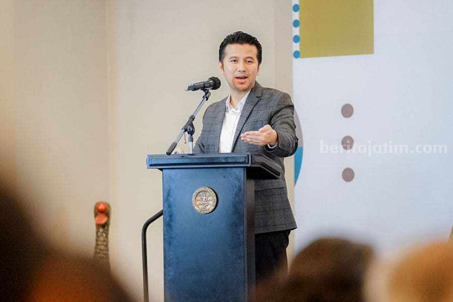 Emil Dardak: Pragmatisme Kaum Muda Bukan Semata Karena Uang emil dardak