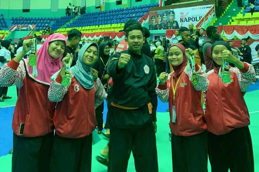 Empat Siswi Ngawi Ini Juara Kapolri Cup Pencak Silat Ngawi
