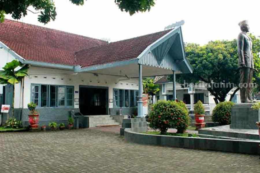 Foto: Istana Gebang, salah satu tempat bersejarah di Blitar. (blitarkota.go.id)
