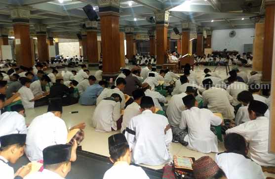 Ramadhan, Pesantren Tebuireng Jombang Kupas Kitab Karya KH Hasyim Asyari kitab kuning