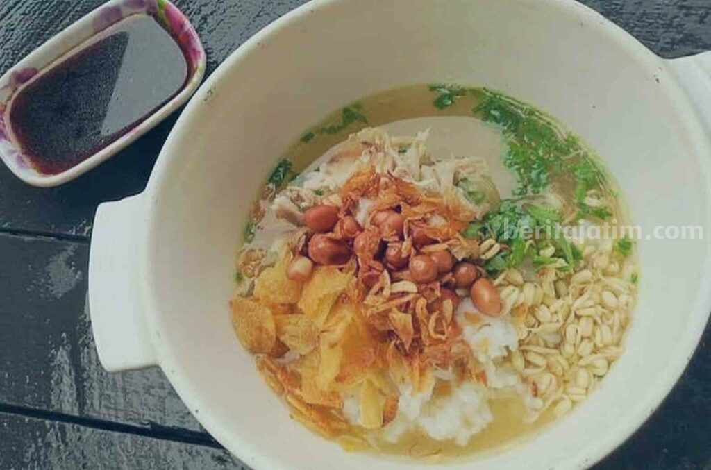 Soto Pacitan, makanan khas Pacitan yang bisa dicoba. (Instagram eyelightgirl)