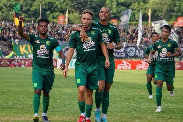 Sempat Unggul, Persebaya Hanya Tuai Hasil Imbang dari Persib persebaya