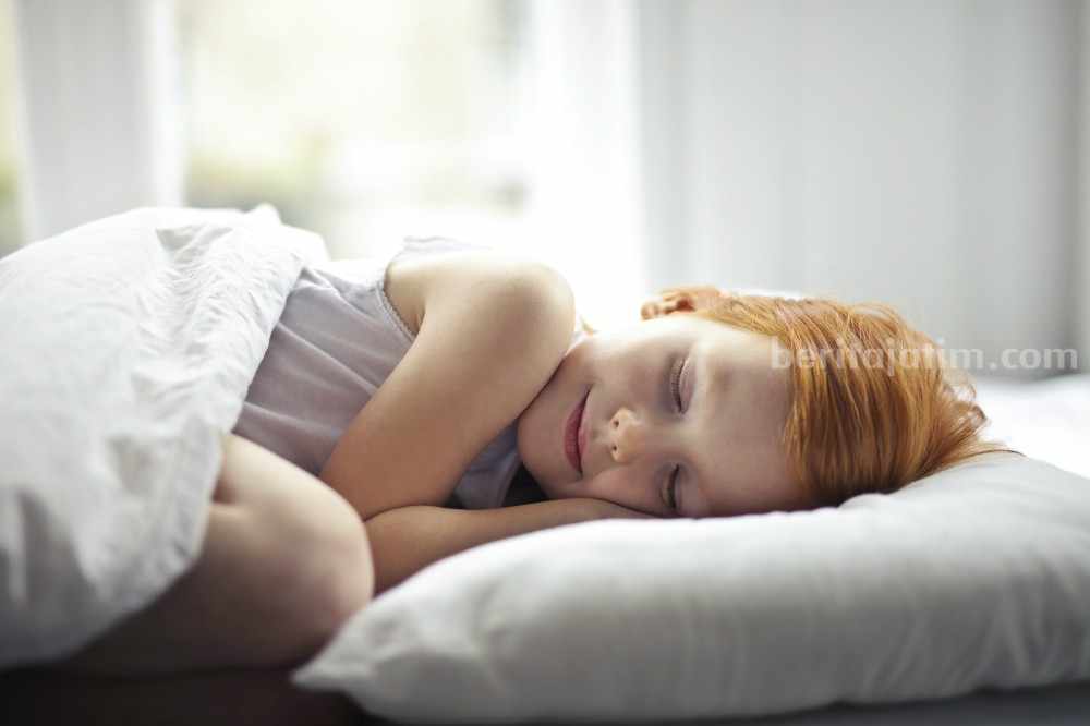 Ilustrasi tidur siang. (Sumber foto: Andrea Piacquadio/pexels.com)