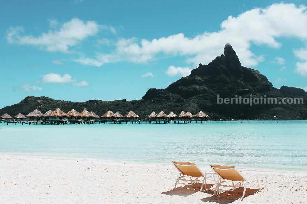 Ilustrasi pantai di Blitar Selatan.