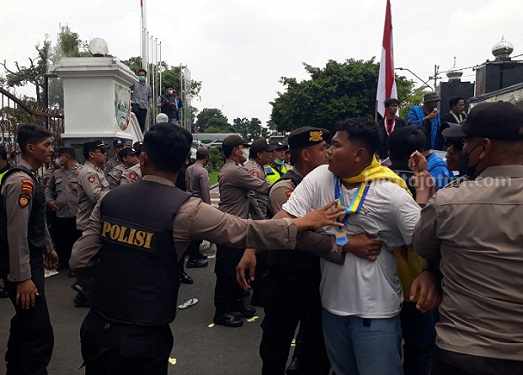 ricuh demo