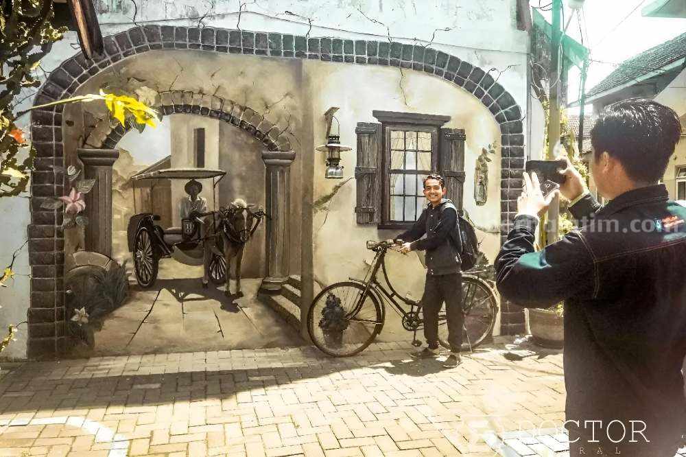 Desa Wisata Kampung Heritage Kajoetangan (sumber: instagram doctor_mural)