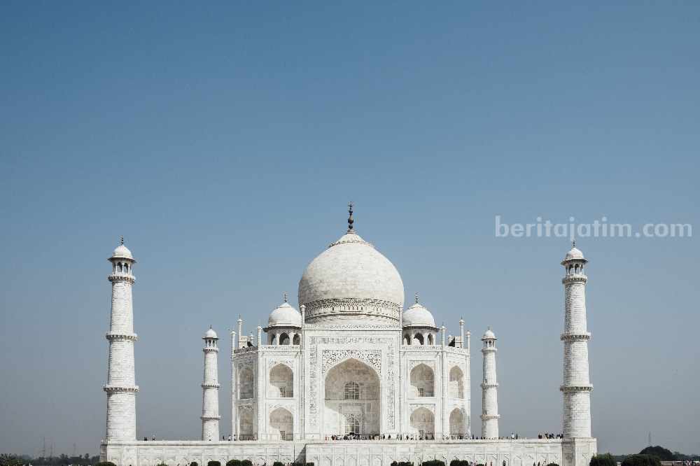 Ilustrasi Masjid. (Sumber foto: jcomp/freepik.com)