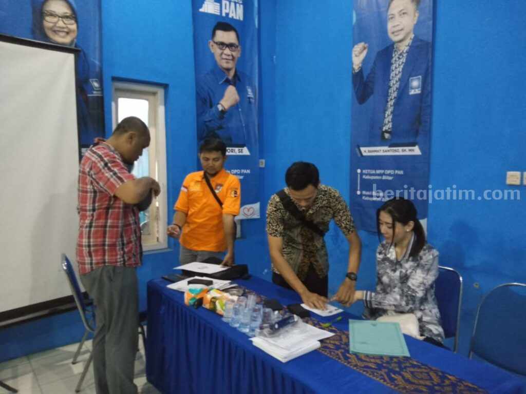 Bakal calon legislatif PAN Blitar menjalani tes narkoba dari BNN.