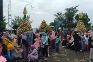 Festival Kupatan di Tanjung Kodok Lamongan