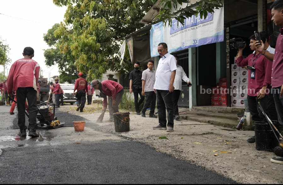 jalan rusak