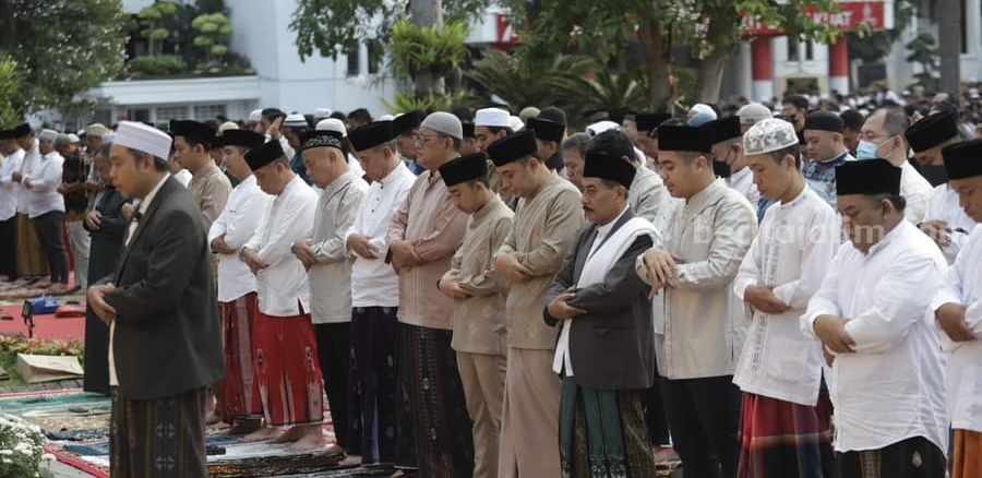 Sholat ID