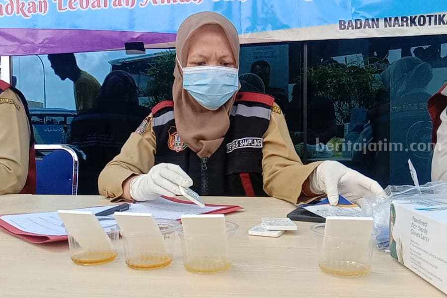 Urus Surat Bebas Narkoba di Blitar, Bacaleg Kutai Positif