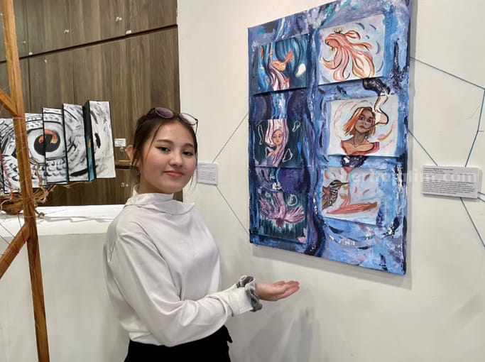 Francheska Angelique De Guzman (Sampoerna Academy Grade 12) melalui karya Entangled & Loose Ends.