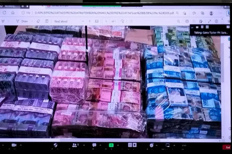 Simpan Uang Rp 1,4 Miliar, PNS Pemprov Jatim Kelabakan Berikan Penjelasan ke KPK Pemprov Jatim