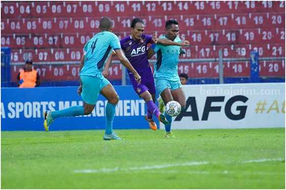 Persik Kediri Perpanjang Kontrak 4 Pemain, Diantaranya Faris Aditama FotoJet - 2023-04-04T173702.102_11zon